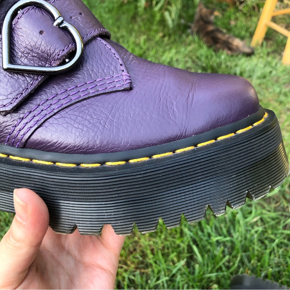 Dr. Martens Devon Heart Platform Boots - Picture 6 of 16
